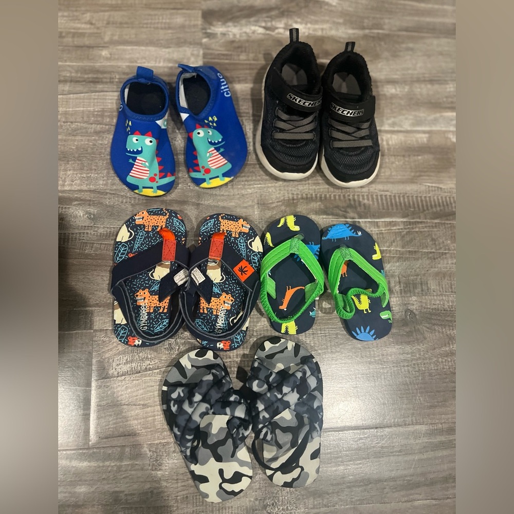 Toddler 4/5 sneaker and sandals lot